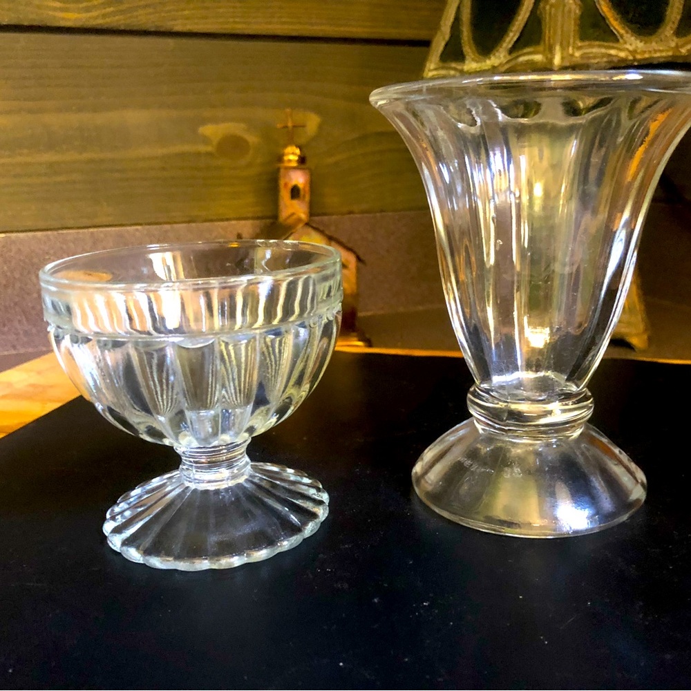 Small gelatin/sherbet goblet & Ice Cream Goblet